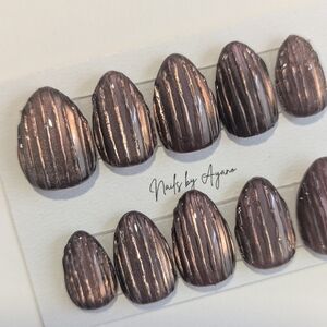 Brown Cat Eye Baccarat Nails | Glossy 3D Stripe Press On Nails